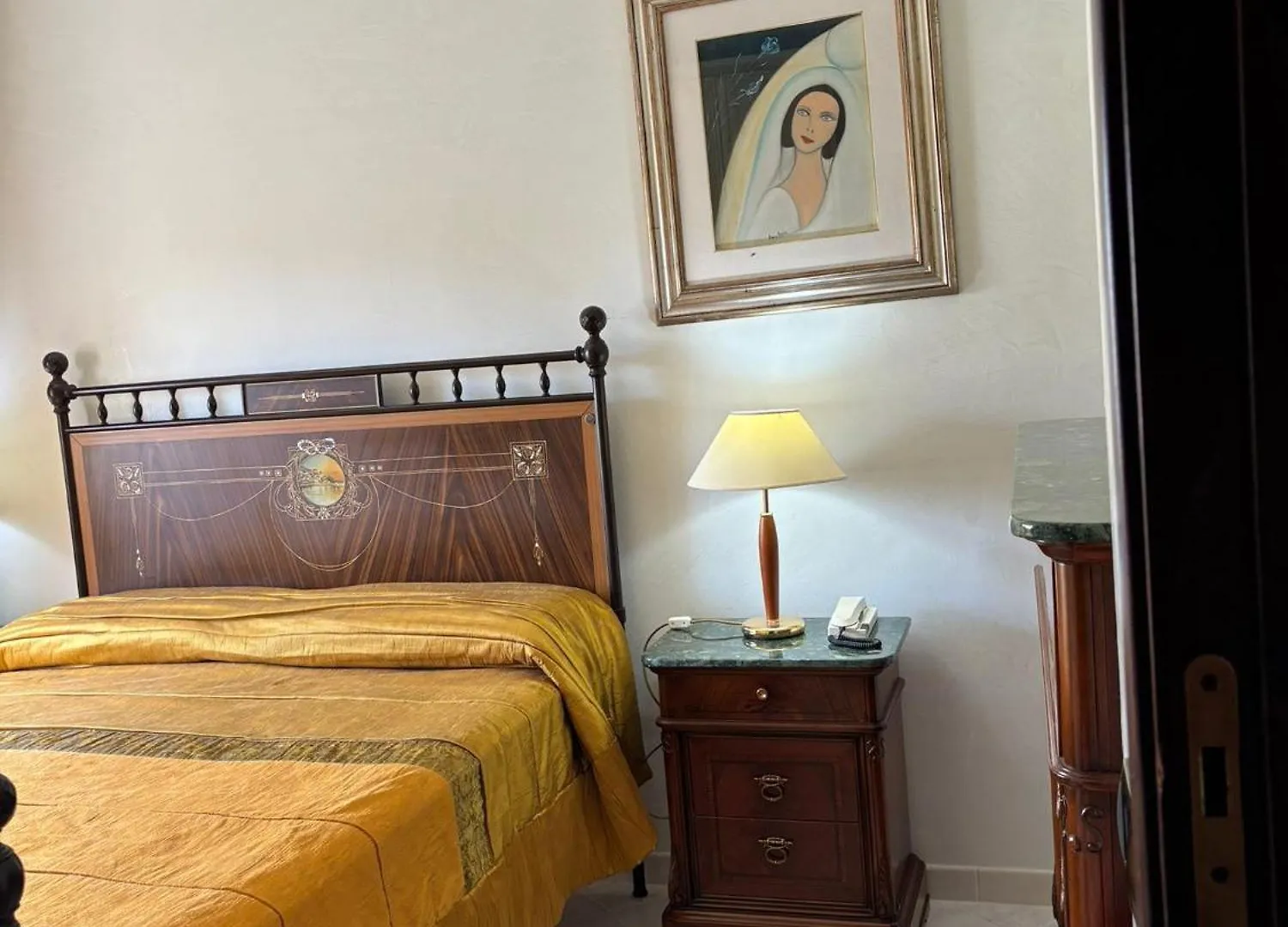 Pm 1 Via Sanzio Guest House Alghero Apartment